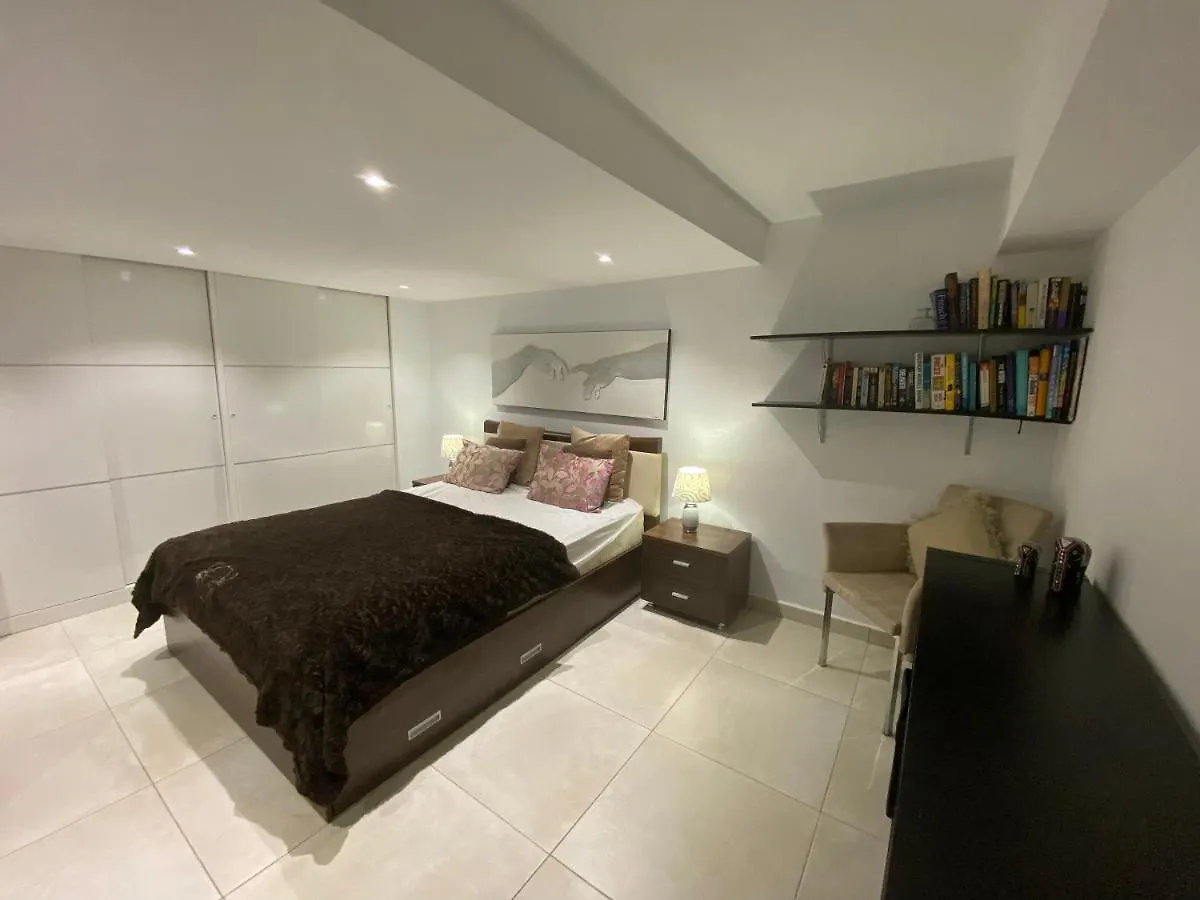 Condes De Iza Nueva Andalucia Villa Marbella