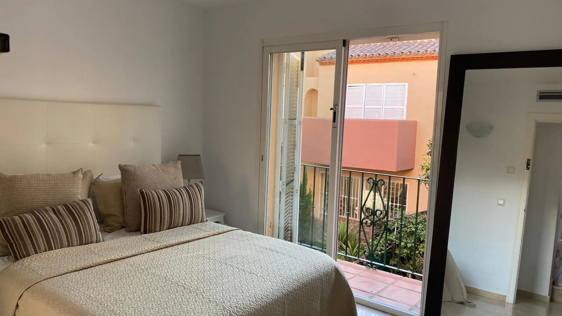 Condes De Iza Nueva Andalucia Villa Marbella Holiday home